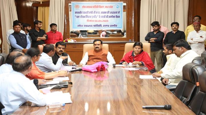 इंदौर बनेगा शत-प्रतिशत घरों में नल से जल पहुँचाने वाला जिला : प्रभारी मंत्री डॉ. मिश्रा